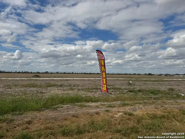 LOT 2 Summerwood Lane, La Pryor, TX 78872