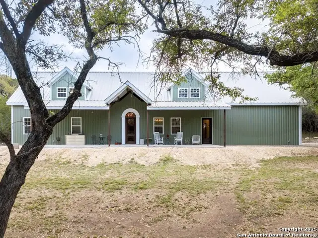 792 Alamo Beach Rd, Pipe Creek, TX 78063 - Image #1