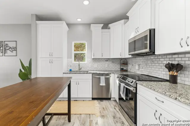 246 Wild Oak Dr, Canyon Lake, TX 78133 - Image #1