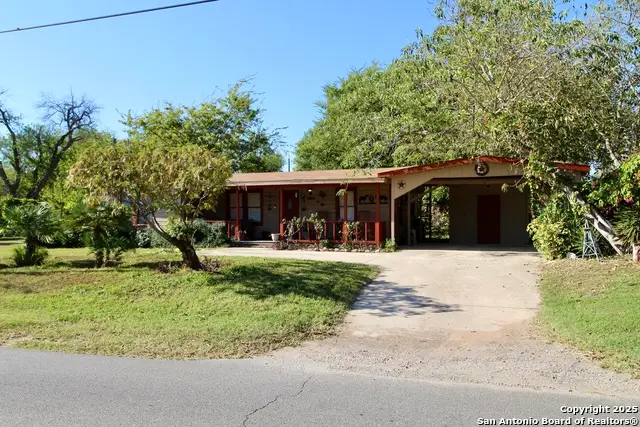 19411 Somerset, Lytle, TX 78052 - Image #2