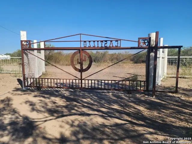 ABST 1293 Sur 1739, Laredo, TX 78043 - Image #2