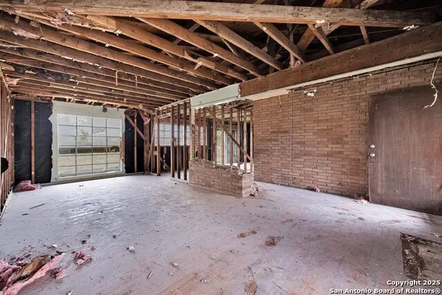 315 Blue Bonnet St, San Antonio, TX 78202 - Image #3
