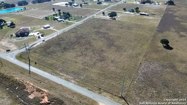 1965 County Road 319, La Vernia, TX 78121 - Image #2