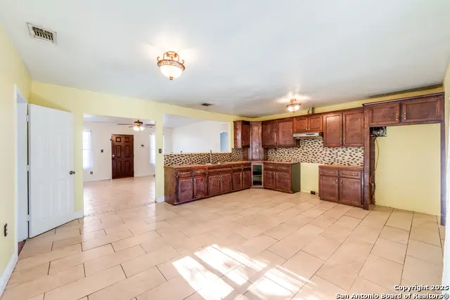 4630 Waterwood Pass, Elmendorf, TX 78112 - Image #3