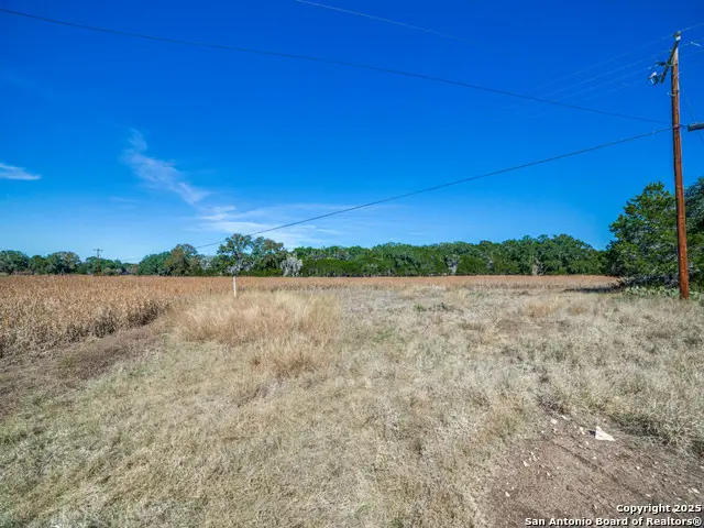 475 Oakridge Lane, Pipe Creek, TX 78063 - Image #2