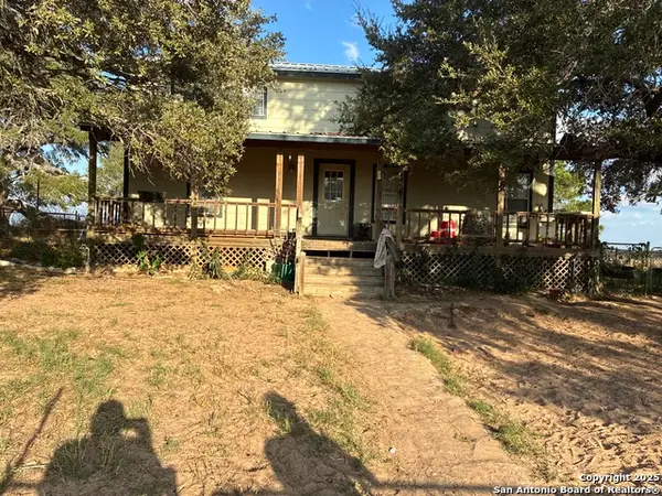 1350 Fm 538, Stockdale, TX 78160