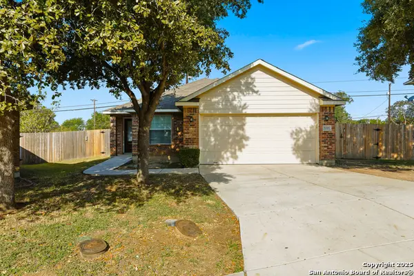 5703 Cardinal Falls, San Antonio, TX 78239