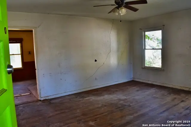 530 Avenue A, New Braunfels, TX 78130 - Image #3