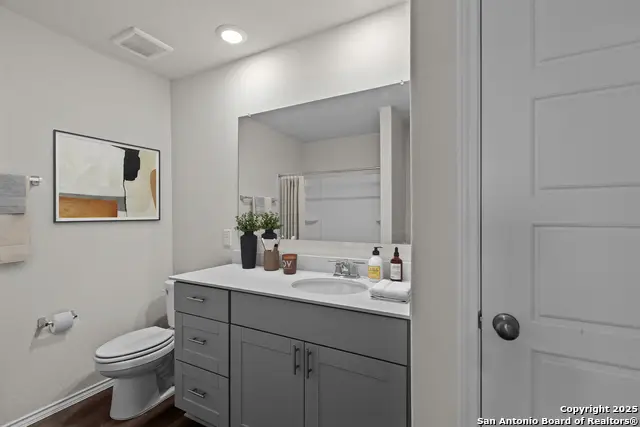 8257 Smithers Avenue, San Antonio, TX 78252 - Image #2