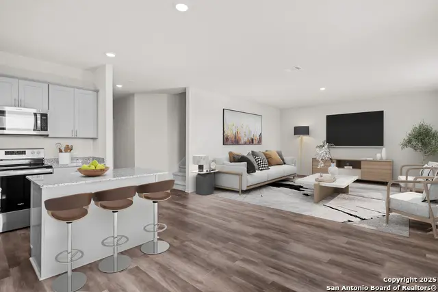 8257 Smithers Avenue, San Antonio, TX 78252 - Image #3