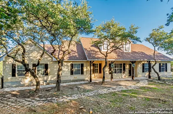 249 Lakeridge Loop, Lakehills, TX 78063