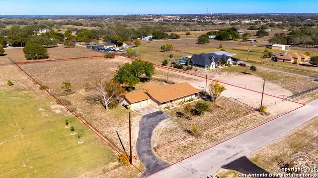 171 Big Oak Drive, Adkins, TX 78101 - Image #1