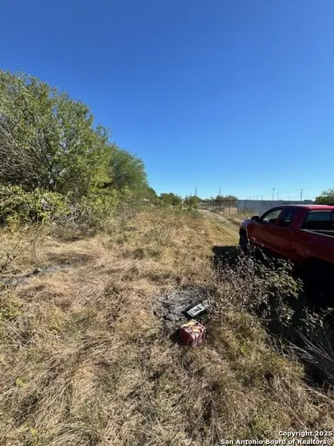 9157 Newcombe Dr, San Antonio Northeast, TX 78109 - Image #2