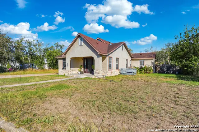 513 S 7th St, Kenedy, TX 78119 - Image #2