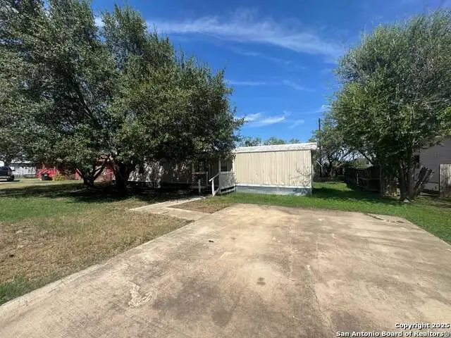 2907 Southern Breeze, Hondo, TX 78861 - Image #3