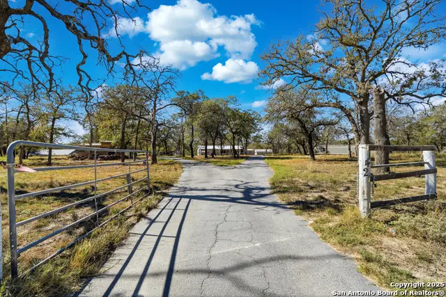142 Lost Springs, Floresville, TX 78114 - Image #1