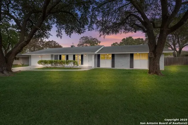 413 Cloudmont Dr, Windcrest, TX 78239 - Image #1