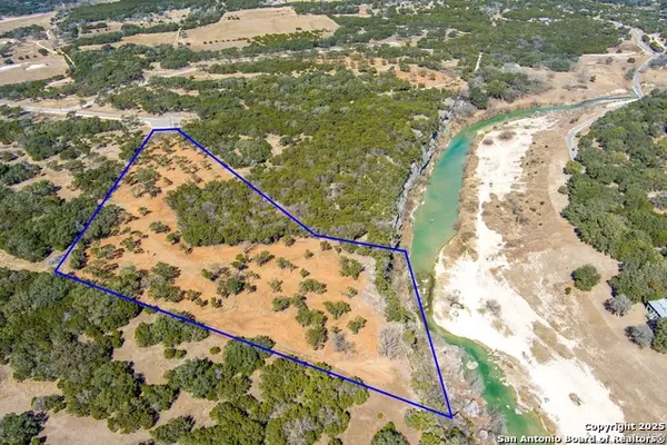 1246 Clearwater Canyon, Bandera, TX 78003