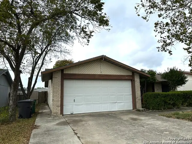 1027 Hickory Trail, San Antonio, TX 78245 - Image #2
