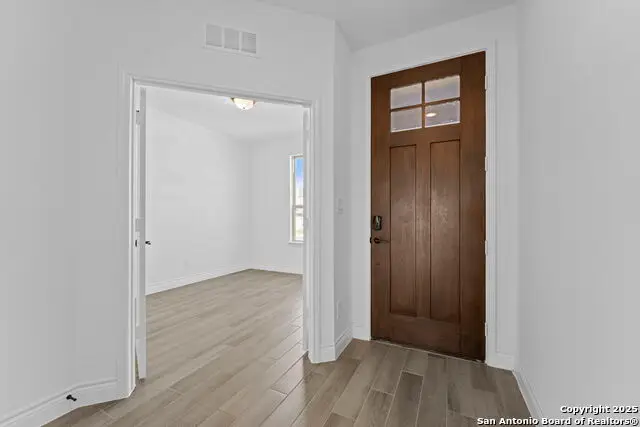 4014 Paddock Trl, Seguin, TX 78155 - Image #3