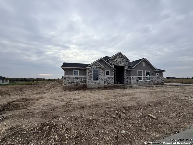 811 Niebla Creek, San Antonio, TX 78263 - Image #3