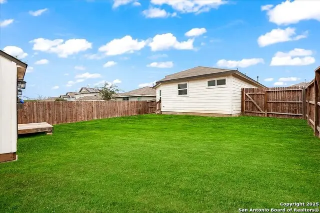 5530 Rosillo Hill, San Antonio, TX 78222 - Image #3