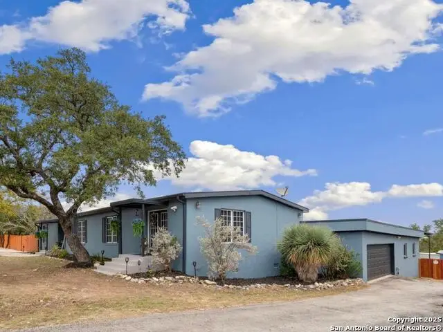 1575 Live Oak Drive, Canyon Lake, TX 78133 - Image #2