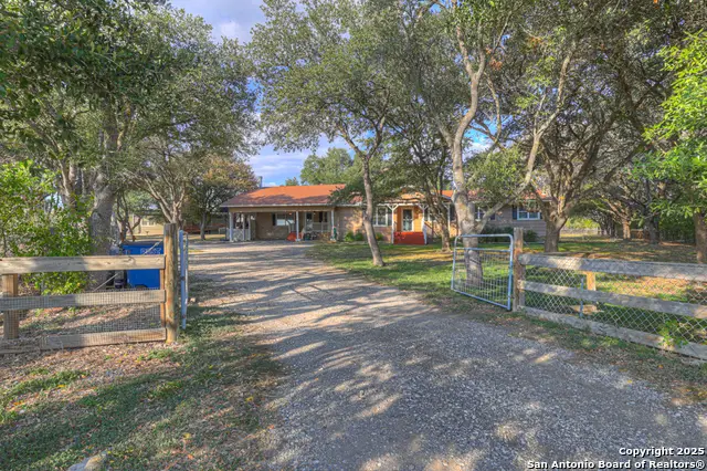 311 Weiss, New Braunfels, TX 78130 - #2