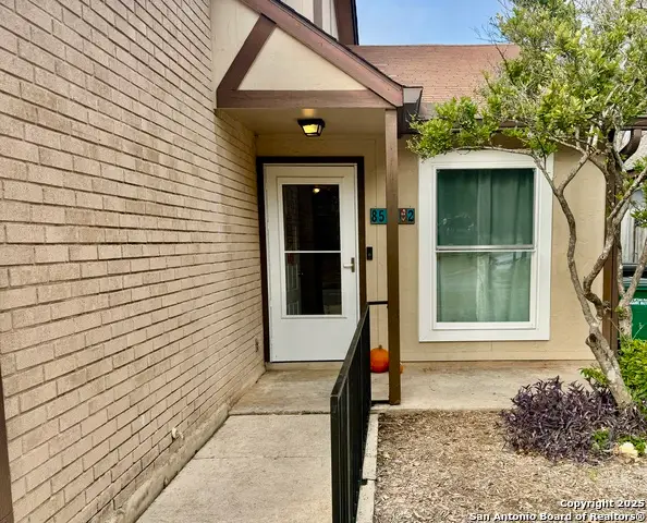 8527 Stonebridge #2, San Antonio, TX 78240 - Image #3