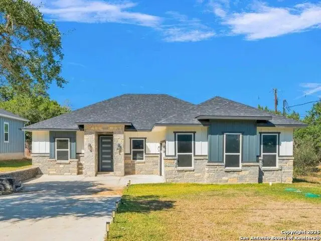 1363 Canyon Edge, Canyon Lake, TX 78133 - Image #1