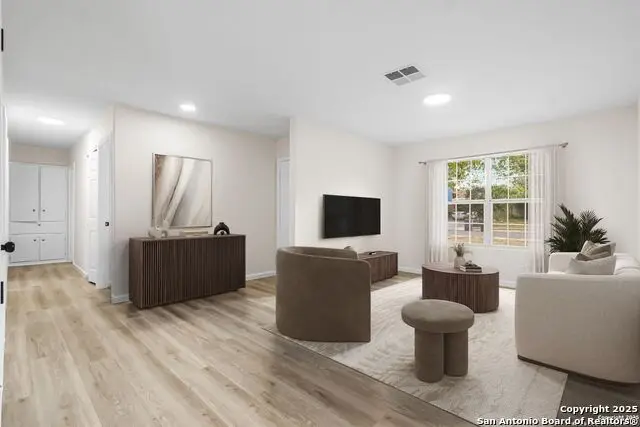 531 Kernan, San Antonio, TX 78227 - Image #1