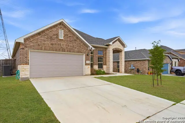 5122 Village Park, Schertz, TX 78154 - Image #1
