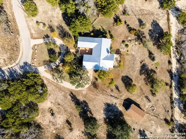 200 Roundabout Lane, Kerrville, TX 78028 - Image #3