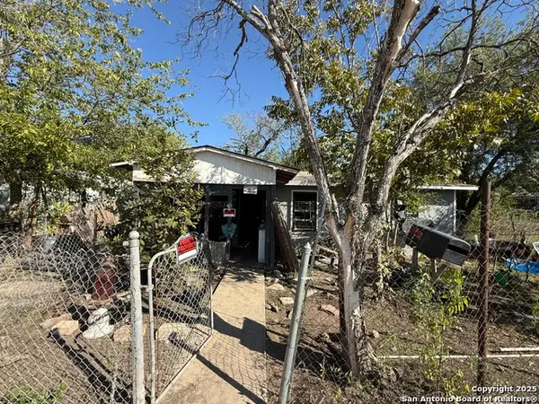 818 Frank, San Antonio, TX 78208