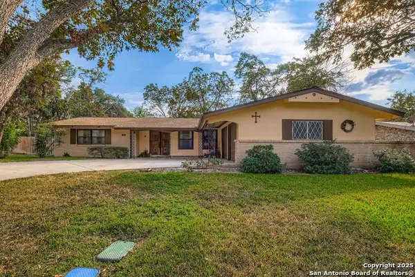 742 Winfield, Windcrest, TX 78239