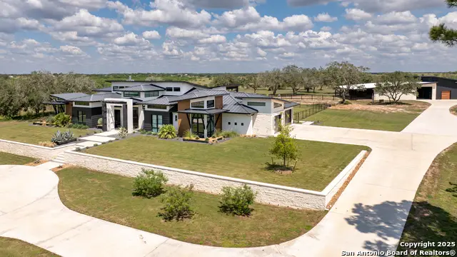 3466 Levi Sloan Road, Victoria, TX 77904 - Image #1