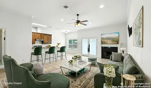 637 Topaz, Seguin, TX 78155 - #1