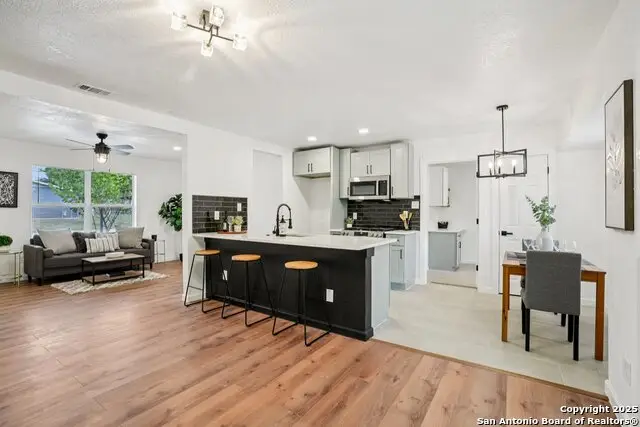 7203 Timber Ridge, San Antonio, TX 78227 - Image #3