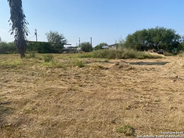 15650 Interstate Highway 35, Dilley, TX 78017 - Image #3