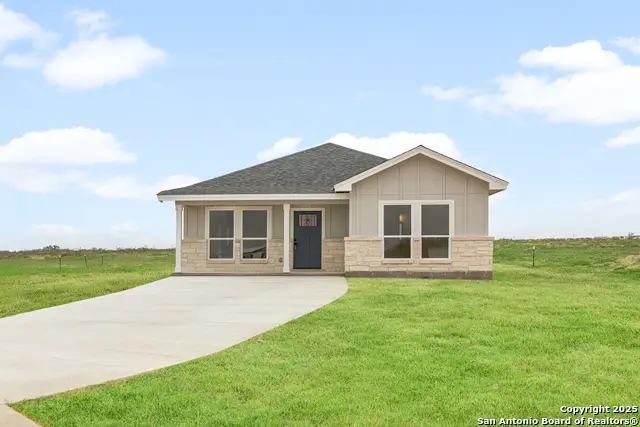 140 Camino Verde, La Vernia, TX 78121 - Image #1