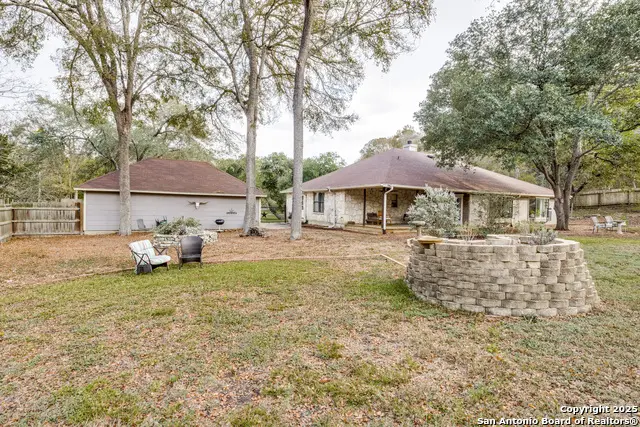 104 Whippoorwill Ct, Boerne, TX 78006 - Image #2