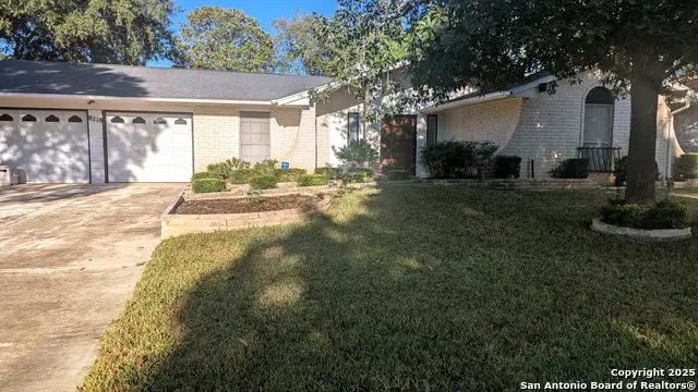 8218 Joe Dimaggio, San Antonio, TX 78240 - Image #1