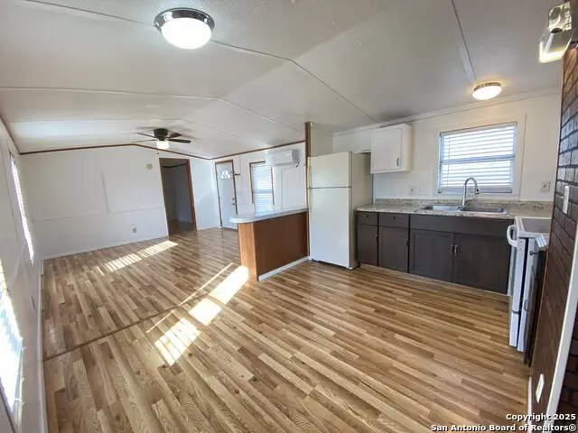 113 Lake, Mertzon, TX 76941 - Image #3