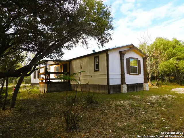 164 E 18th, Lakehills, TX 78063 - Image #1