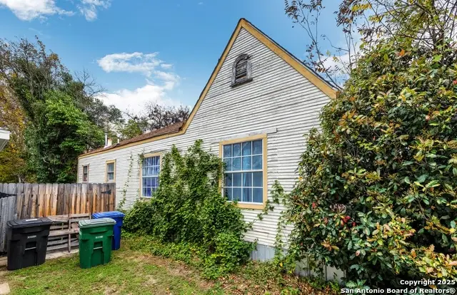 2031 W Kings, San Antonio, TX 78201 - Image #2