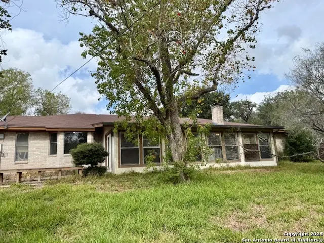 16 Encino Loma, Beeville, TX 78102 - Image #3