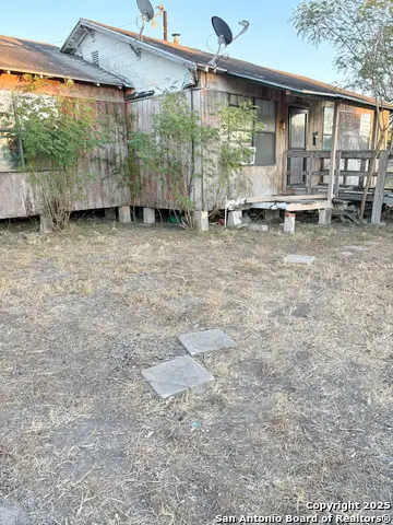 622 S 12th St, Kingsville, TX 78363 - Image #1