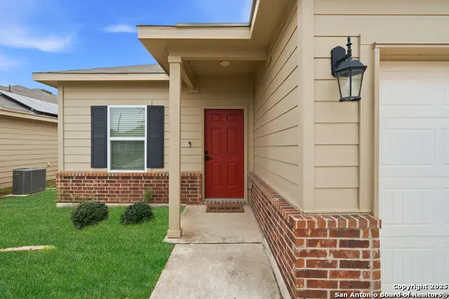 7118 Azure Waters, Converse, TX 78109 - Image #2