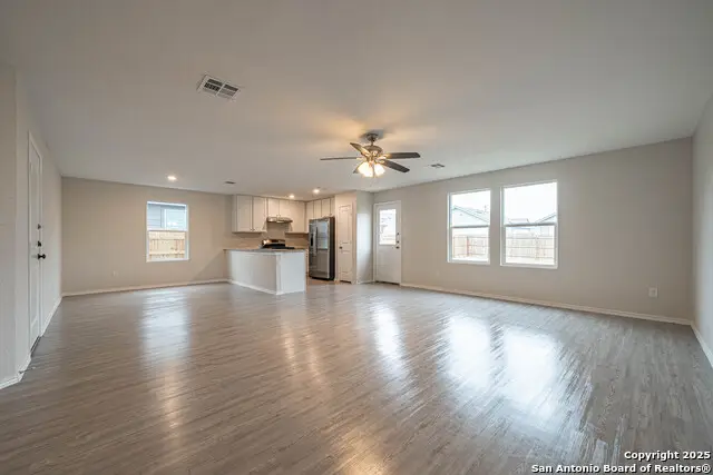 2818 Gustavo, Converse, TX 78109 - Image #3