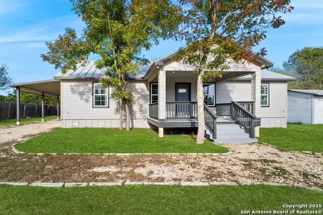 125 Broken Spur Drive, Bandera, TX 78003 - Image #1